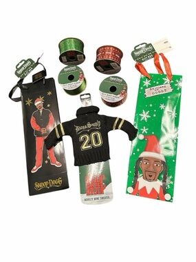 Snoop Dogg Christmas Ribbon, Gift Bag and Wine Sweater Bundle NEW